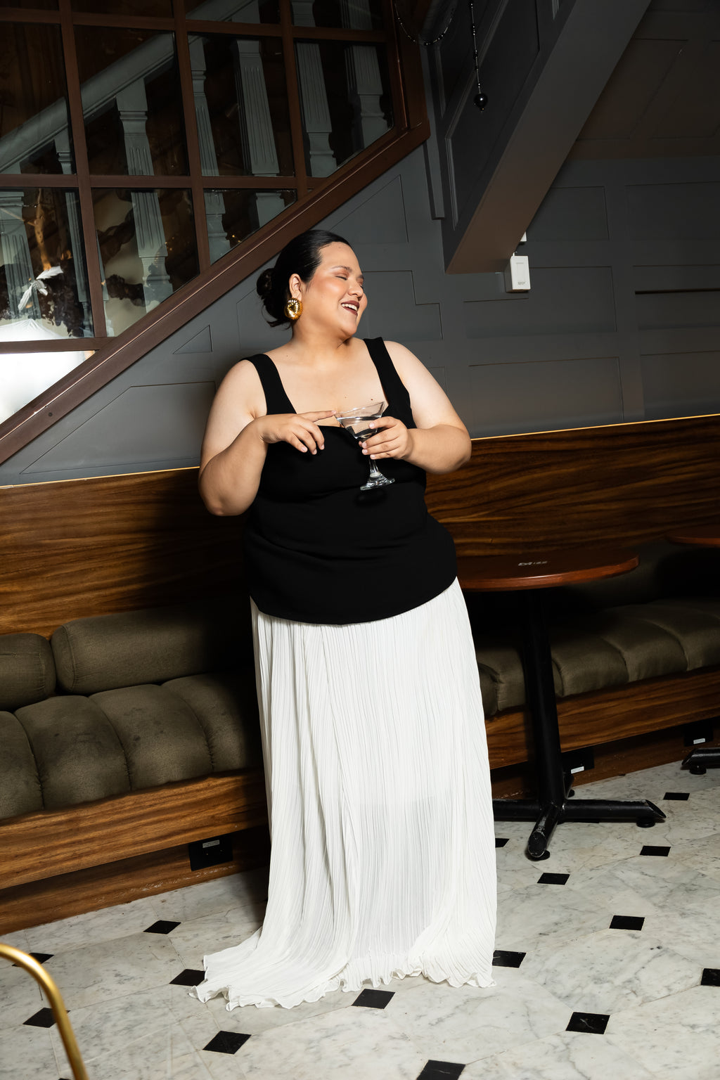 Top de crepé con forro y elementos de corsé