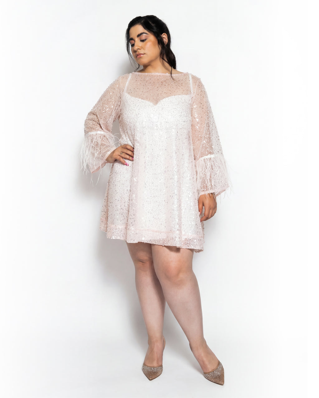 Vestido con plumas