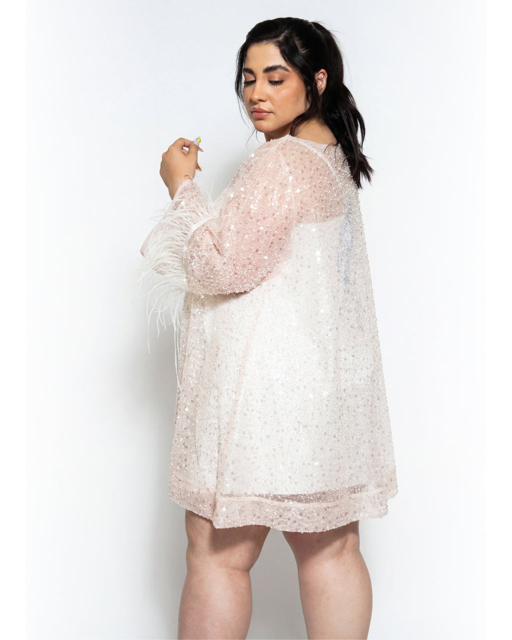 Vestido con plumas